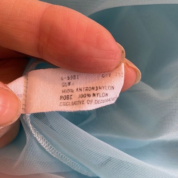 Vtg Henson Kickernick light blue sleeveless double layer nylon robe - Picture 9 of 10